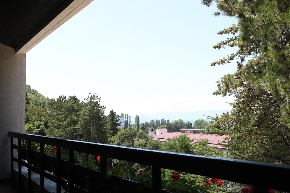 Hotel Pela Ohrid Extérieur photo