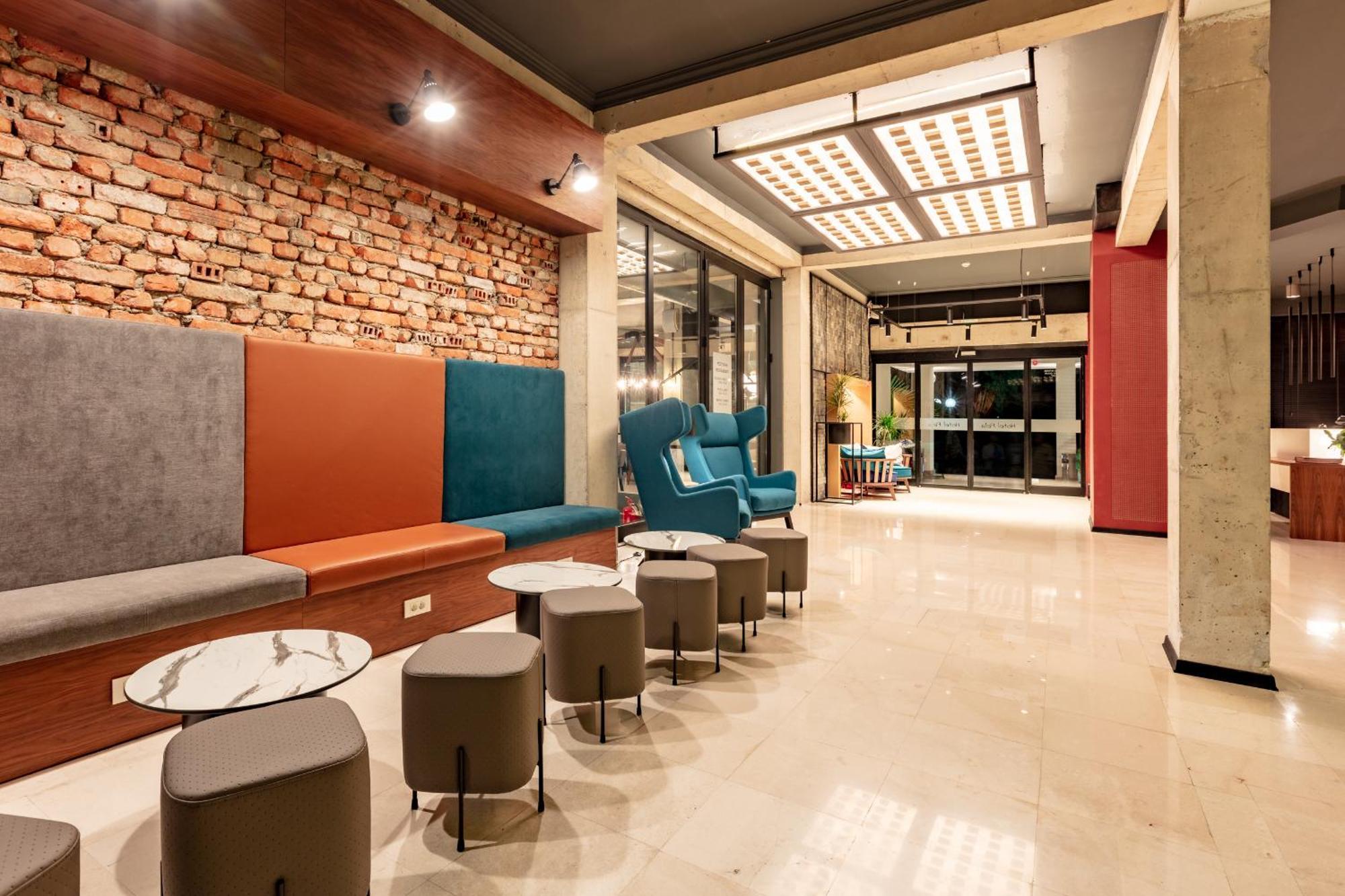 Hotel Pela Ohrid Extérieur photo