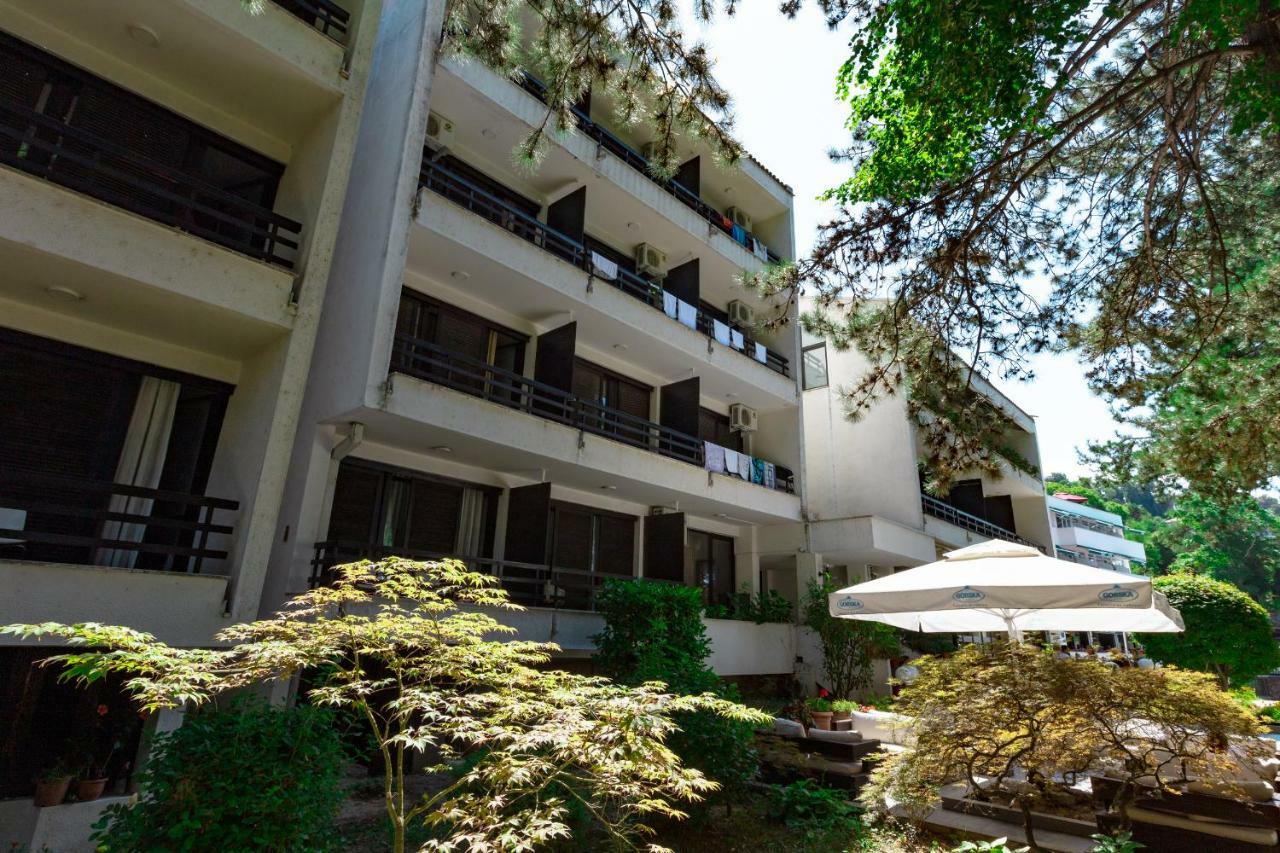 Hotel Pela Ohrid Extérieur photo