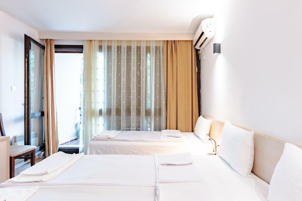 Hotel Pela Ohrid Extérieur photo