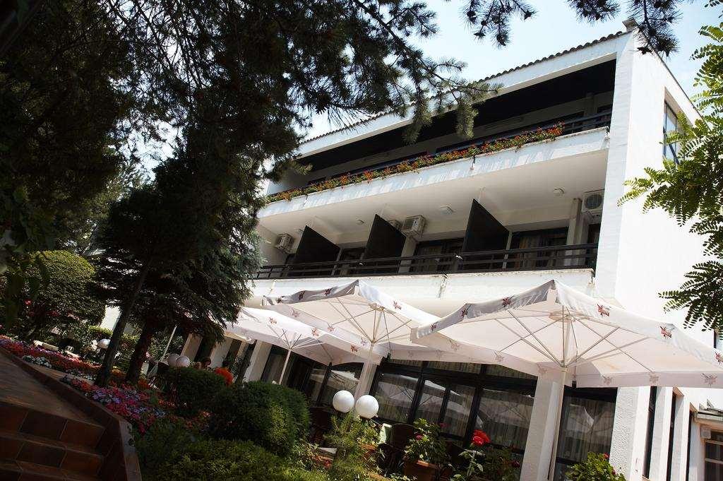 Hotel Pela Ohrid Extérieur photo