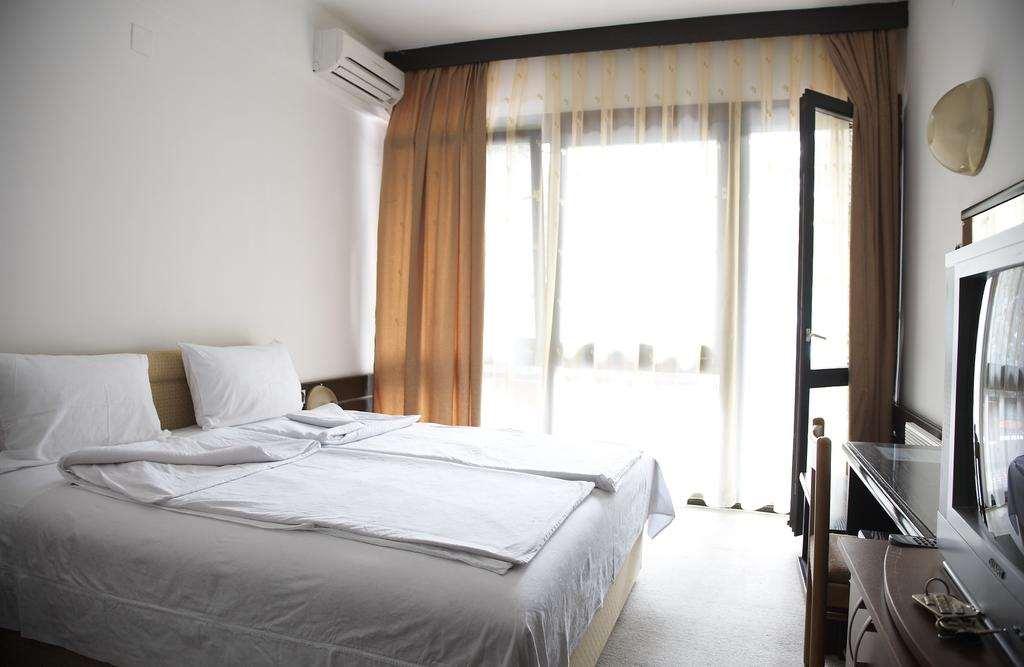 Hotel Pela Ohrid Chambre photo